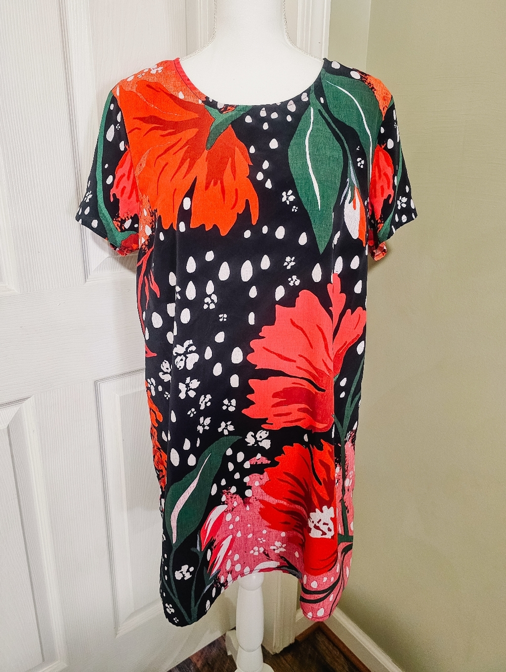 MINKPINK I’ll Be Around Tee Dress Floral Black Red Boxy A-Line Mini Lightweight